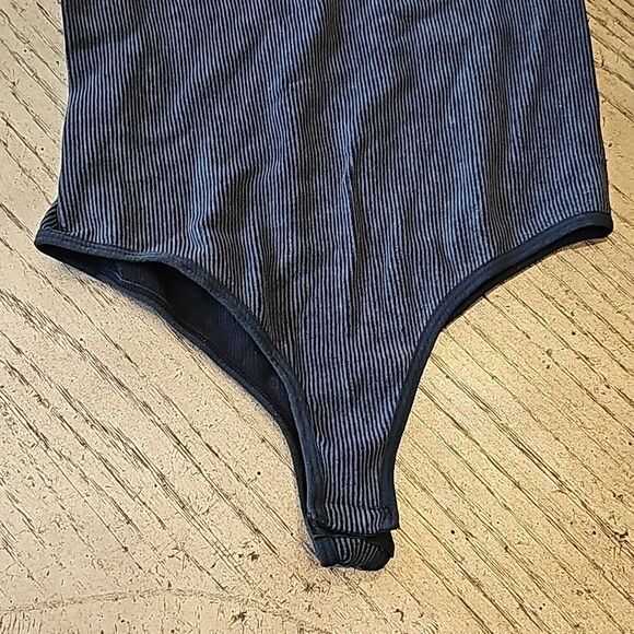 Charcoal ribbed bodysuit size S/M - Picture 3 of 8